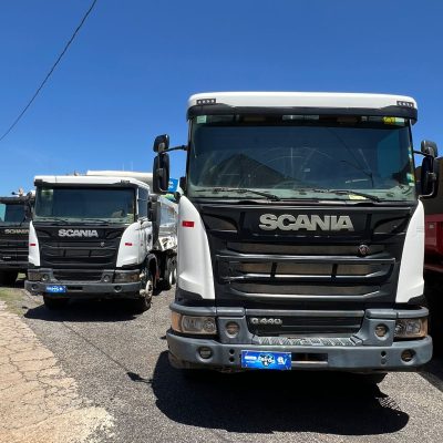 5eb0c330-5fa2-4f8b-b30e-cf6cf331a034